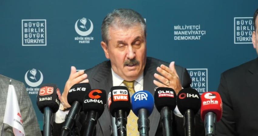 BBP Genel Başkanı Mustafa Destici, iktidara emeklilerin bayram ikramiyelerinin neden