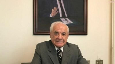 İstanbul Büyükşehir Belediyesi’nde 1989-1994 yıllarında başkanlık yapmış olan Prof. Dr.
