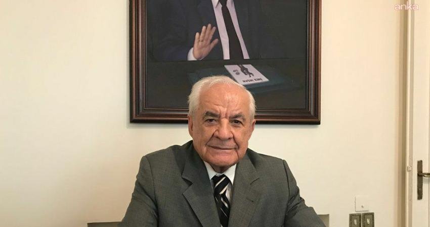 İstanbul Büyükşehir Belediyesi’nde 1989-1994 yıllarında başkanlık yapmış olan Prof. Dr.