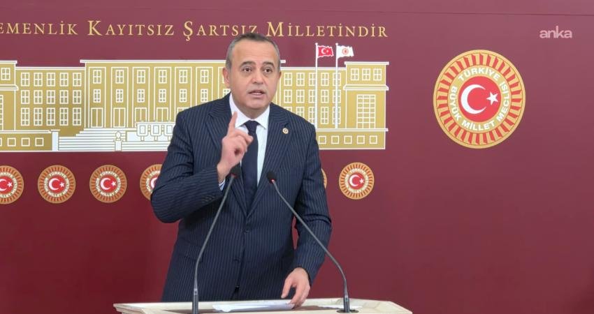 Yaptığı paylaşım nedeniyle partisinden istifa edeceği iddia edilen DEVA Partisi