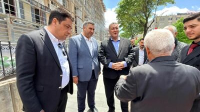 Kırşehir’de esnaf ziyareti yapan CHP Niğde Milletvekili Ömer Fethi Gürer,