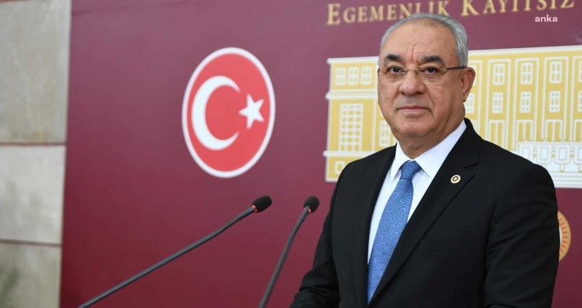 Demokratik Sol Parti Genel Başkanı Önder Aksakal, 1 Mayıs Emek