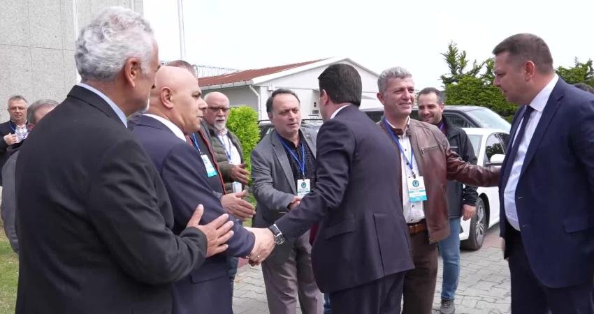 Ortahisar Belediye Başkanı Ahmet Kaya, Trabzon ASKF Genel Kurulu’nda yaptığı