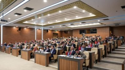 Ortahisar Belediye Başkanı Ahmet Kaya, belediyeyi 1 milyar 256 milyon