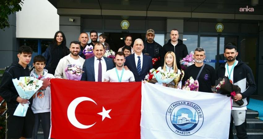 Ortahisar Belediyespor Kulübü sporcuları Kalbinur Çimşit ve Oğulhan Rasim Aslan,