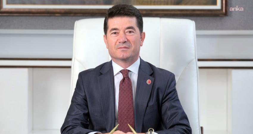 Ortahisar Belediyesi’nde, yönetim kadrosu yeniden şekillendirildi. Başkan Yardımcılıklarının sayısı 6’ya