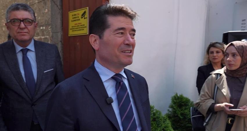 Ortahisar Belediyesi’nin "Geleceğin Dokusunda" karma resim sergisi, Basın Tarihi Müzesi’nde