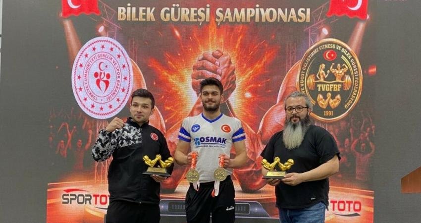 Yalova’da düzenlenen Türkiye Bilek Güreşi Şampiyonası’nda Osmaniyeli sporcular 4 altın