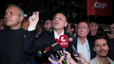Özgür Çelik: İstanbul örgütü seçilmiş Genel Başkanımız Sayın Özgür Özel’in yanındadır CHP’nin 38. Olağan Kurultayı'na yönelik mutlak butlan kararına ilişkin yeni