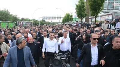 CHP İstanbul İl Başkanı Özgür Çelik, “Tarihi bir demokrasi ve