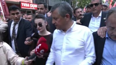 CHP Grup Başkanı Özgür Özel, Anıtkabir yürüyüşü esnasında, "Ülkede Türkiye'nin