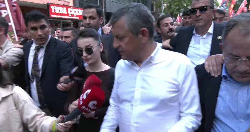 CHP Grup Başkanı Özgür Özel, Anıtkabir yürüyüşü esnasında, "Ülkede Türkiye'nin