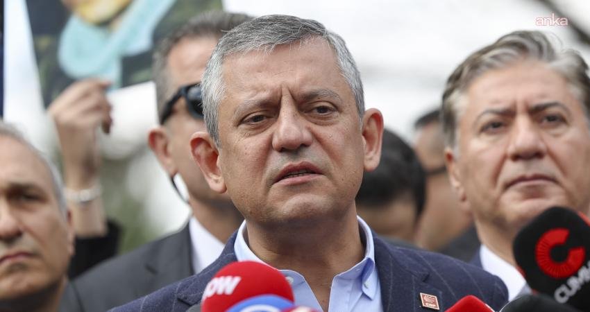 CHP Grup Başkanı Özgür Özel, Denizli’nin Sarayköy ilçesindeki trafik kazasında