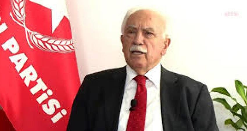 Perinçek’ten Kurban Bayramı mesajı: Bayram sevinçleri Van’dan Edirne’ye, Pasifik Okyanusundan Atlas okyanusuna kadar hepimizin olsun Vatan Partisi Genel Başkanı Doğu Perinçek, "Üreten, birleşen, aydınlık, başı
