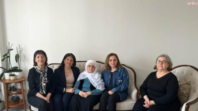 DEM Parti İmralı Heyeti üyesi Pervin Buldan, Parti Sözcüsü Ayşegül
