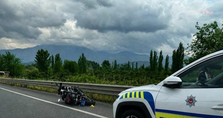 Muğla’nın Ortaca ilçesinde polisten kaçan 16 yaşındaki motosiklet sürücüsü kaza