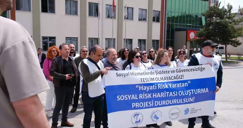 Hakkâri Şiddeti Önleme ve İzleme Merkezi’nde görev yapan Psikolog Yusuf