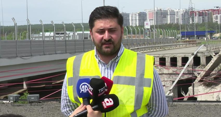 Rus askerlerinin Kiev'e gelişini önlemek için 25 Şubat 2022'de Ukrayna