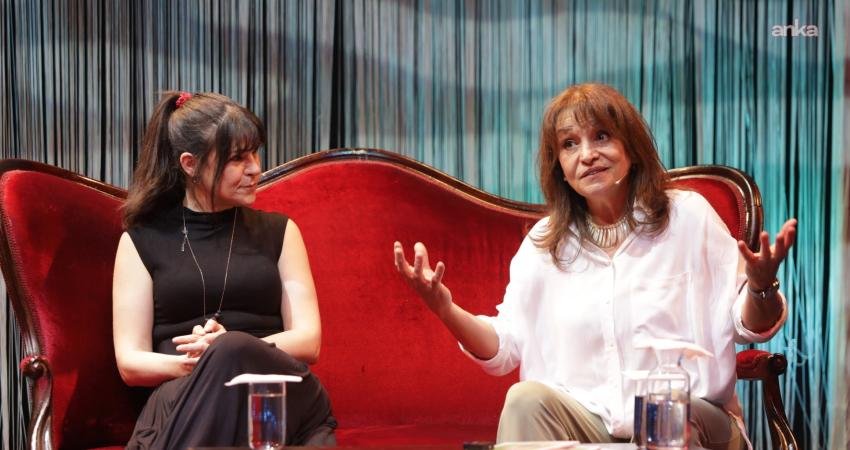 Şahika Tekand: İyi oyunculuk dürüstlük ve cesaret gerektirir Gençlerle buluşan oyuncu Şahika Tekand, "iyi oyunculuğun “yapmayı küçümsememekten” geçtiğini