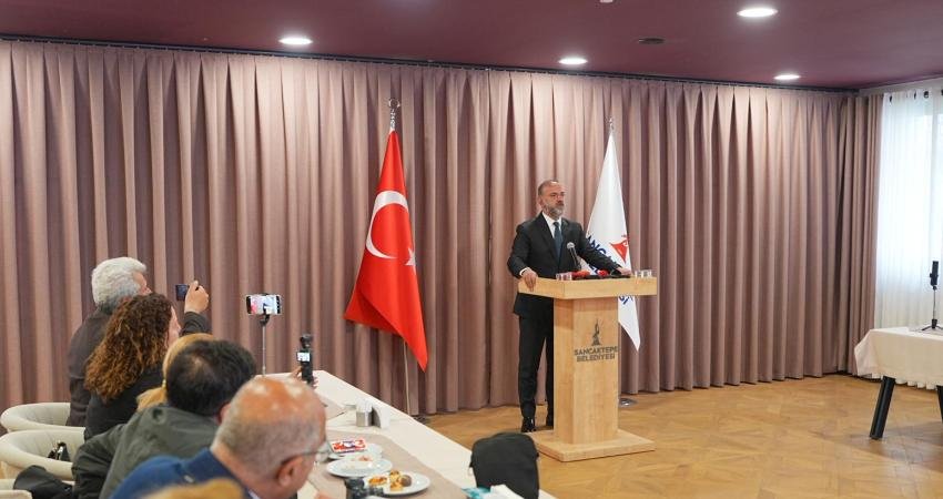 Sancaktepe Belediye Başkanı Alper Yeğin, ilçedeki bir anıtın yıkılmasıyla ilgili
