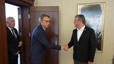 CHP Genel Başkanı Özgür Özel, destek ve dayanışma ziyaretinde bulunan