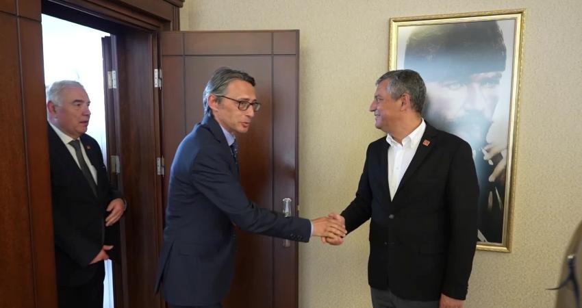 CHP Genel Başkanı Özgür Özel, destek ve dayanışma ziyaretinde bulunan
