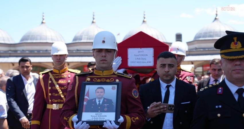 Şehit Jandarma Astsubay Yusuf Ergün, Kırıkkale’de son yolculuğuna uğurlandı Ankara'nın Bala ilçesinde otoyolda otomobilin çarpması sonucu şehit olan Jandarma