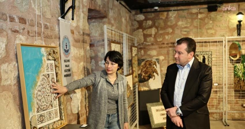 Silivri Belediye Başkanı Bora Balcıoğlu, Silivri Halk Eğitimi Merkezi mozaik kursiyelerinin