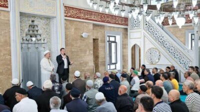 Silivri Belediye Bora Balcıoğlu, hayırsever bağışçı Turan Erden ve ailesinin