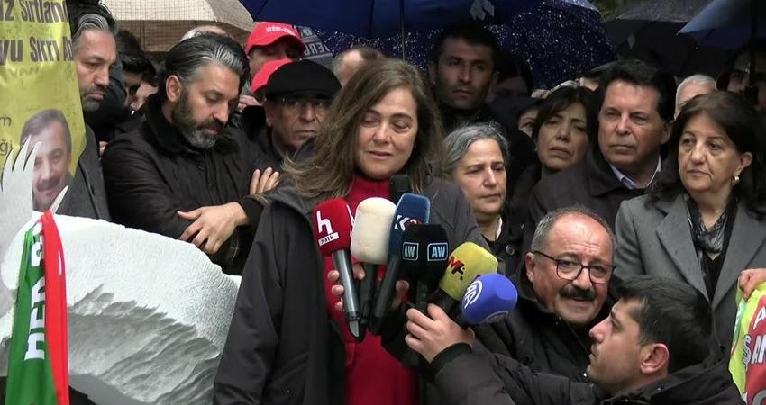 TBMM Başkanvekili Sırrı Süreyya Önder, ölümünün 1’inci yılında Zincirlikuyu Mezarlığı’ndaki