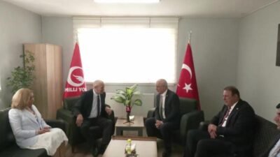 CHP Genel Merkezi heyeti, bayramlaşma programı kapsamında Milli Yol Partisi