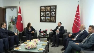 Kurban Bayramı’nın ikinci gününde siyasi partilerin CHP Genel Merkezi’ne ziyaretleri