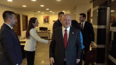 İYİ Parti Genel Başkan Yardımcısı Hüseyin Raşit Yılmaz, “Milletin cebinde