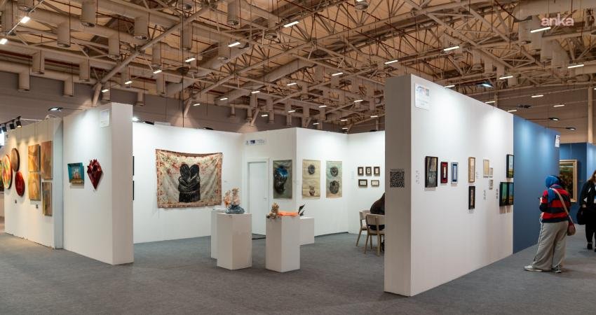 İstanbul’un uluslararası çağdaş sanat buluşmalarından ArtContact İstanbul Çağdaş Sanat Fuarı,