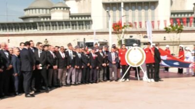 19 Mayıs Atatürk’ü Anma, Gençlik ve Spor Bayramı nedeniyle Taksim’deki