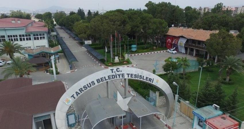 Tarsus Belediye Başkanı Ali Boltaç, ilçede can kayıplarının yaşandığı silahlı