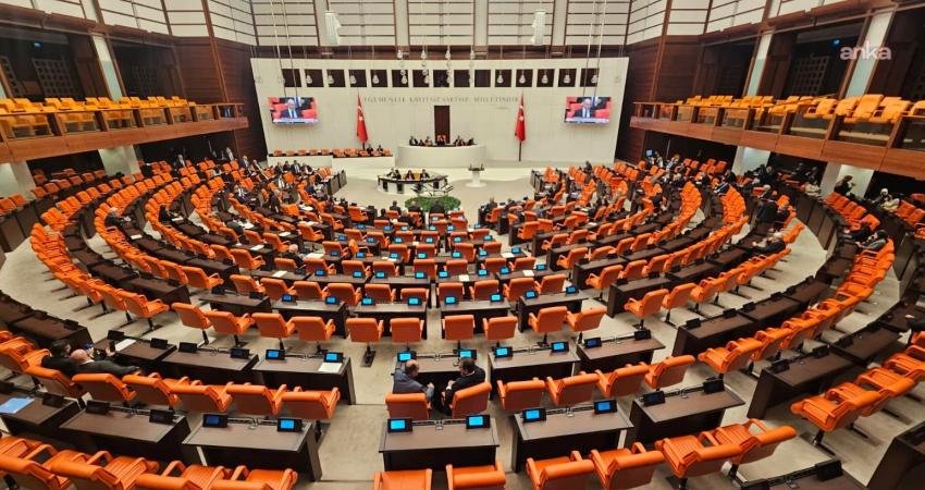 TBMM Genel Kurulu’nda, AK Parti Grubu’nun Meclis’in çalışma takvimi ve gündemine