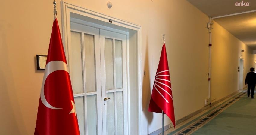 Özgür Özel liderliğindeki CHP'lilerin diğer partilerle bayramlaşma programı belli oldu.