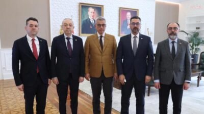 TEB Merkez Heyeti Başkanlık Divanı, Sağlık Bakanı Kemal Memişoğlu’nu ziyaret ederek,