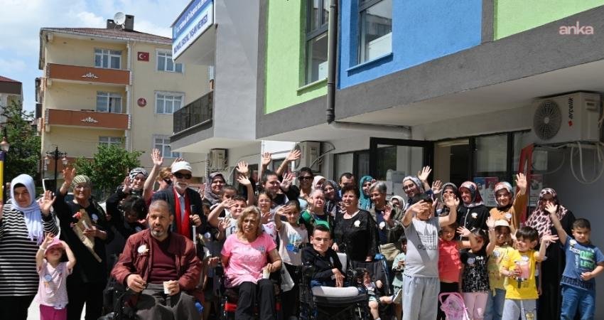 Tekirdağ Büyükşehir Belediyesi bünyesinde hizmet veren Kapaklı Sosyal Yaşam Merkezi’nde,