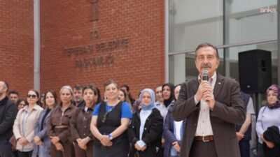 Tepebaşı Belediye Başkanı Ahmet Ataç, Kurban Bayramı öncesinde belediye personeli