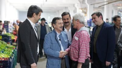 Tepebaşı Belediye Başkanı Ahmet Ataç, CHP heyetiyle birlikte Çamlıca Kapalı