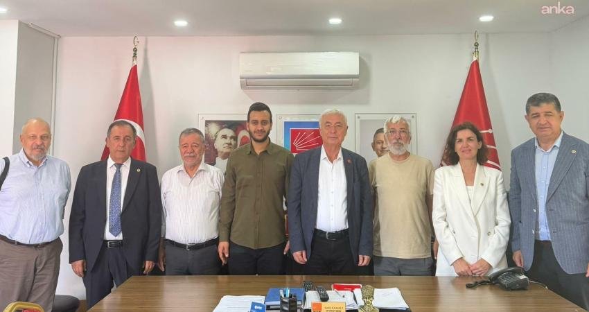 TİP’ten CHP Antalya İl Başkanlığı’na dayanışma ziyareti… “İstibdat rejiminin karanlığına karşı kararlılıkla mücadele edeceğiz” Türkiye İşçi Partisi (TİP) Antalya İl Örgütü, CHP Genel Merkezi’ne
