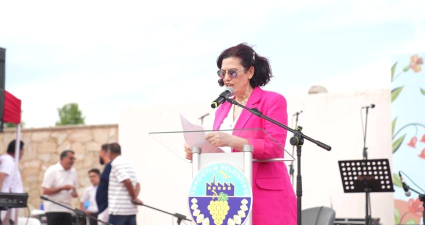 Turgutlu’da yerel tohumlar paylaşıldı, bahar coşkusu yaşandı Turgutlu Belediyesi ve Turgutlu Doğa Kültür Yaşam Derneği (YAŞAMDER) iş