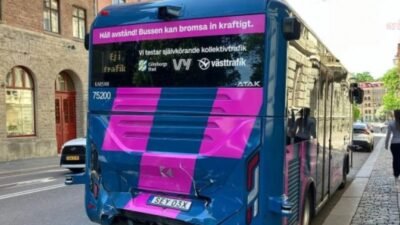 Türkiye merkezli Karsan tarafından üretilen otonom otobüse, İsveç’in Göteborg kentinde