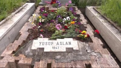 Siyasi partiler, sendikalar ve meslek örgütlerinin katılımıyla Deniz Gezmiş, Yusuf Aslan