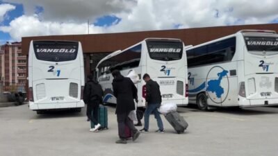 Van’da yaklaşan bayram öncesi otobüs firmaları temsilcileri artan yakıt ve