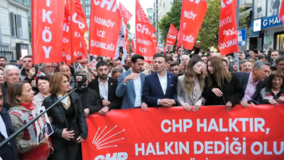 CHP Kurultayı'na dönük "mutlak butlan" kararıyla sonuçlanan süreç Kadıköy'de akşam