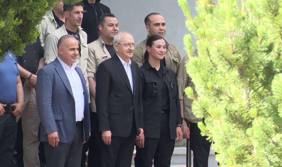 CHP’li bazı isimler çalışmalarına konutunda devam eden Kemal Kılıçdaroğlu’nu ziyaret