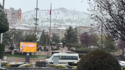 Yozgat’ta bir süredir mevsim normallerinin üzerinde hissedilen hava sıcaklığı 1